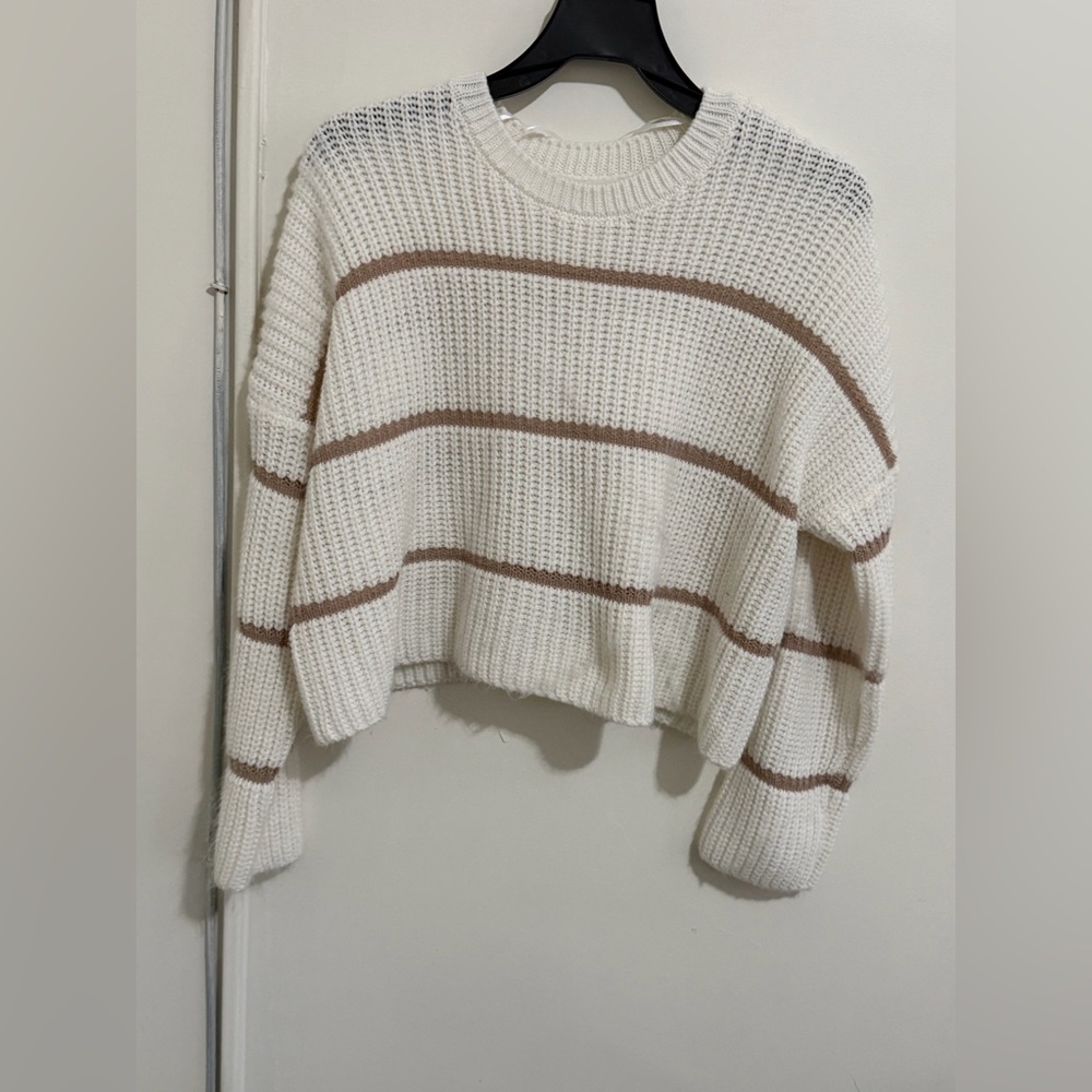 moon & madison stripped cropped oversized pullover sweater white/ cream size S